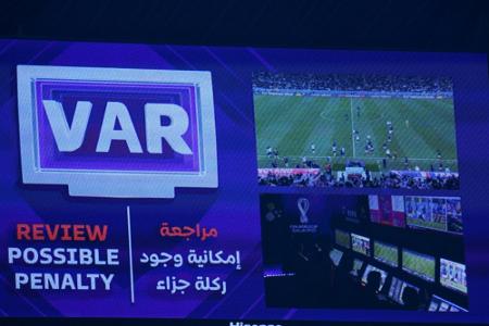 VAR künftig auch in der Conference League im Einsatz