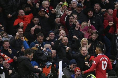 Liverpool unterliegt Brighton - United gewinnt Derby