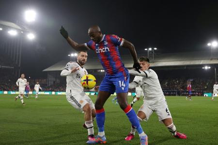 Manchesters Siegesserie reißt bei Weghorst-Debüt