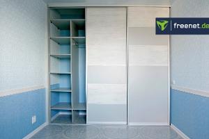 Kleiderschrank mit zwei Türen