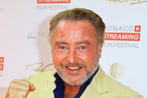 Nach Krebs-OP: Michael Flatley geht es besser