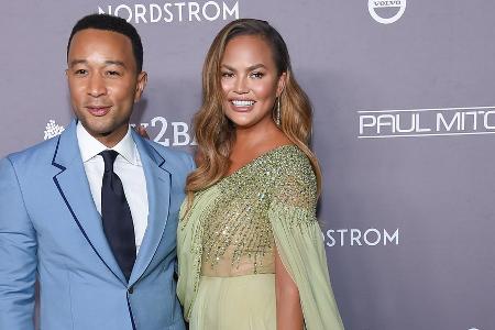 Erstes Babyfoto: Chrissy Teigen verrät den Namen ihrer Tochter