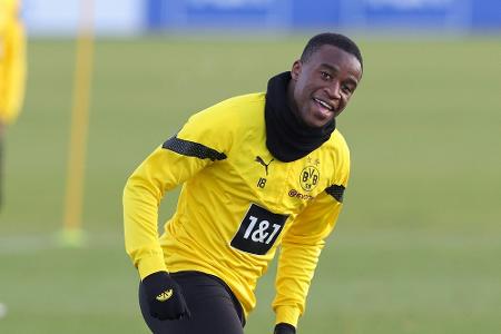 Angebot angenommen: Moukoko bleibt in Dortmund