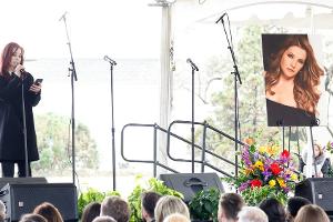 Abschied von Lisa Marie Presley: So emotional war die Trauerfeier