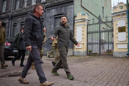 Berlinale 2023: Hollywood-Star Sean Penn zeigt seine Ukraine-Doku