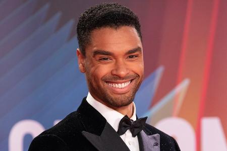 Reine Wissenschaft? Kein anderer so attraktiv wie Regé-Jean Page