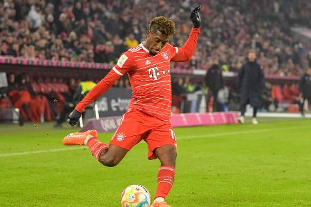 Kingsley Coman vs. Jesper Lindström - Schwankte bislang zwischen Licht und Schatten. Bekommt zu selten Konstanz in seine Leistungen und muss oftmals für Gnabry weichen. Nutzte seine Chancen als Joker gegen Köln und Leipzig nicht und blieb einiges schuldig.