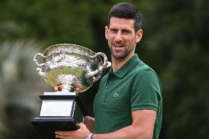 Djokovic wieder an der Spitze - Zverev auf Platz 14