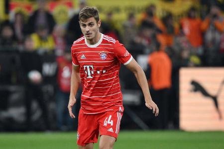 ABWEHR: Josip Stanisic (bis 90.) - Note: 3,5 - Rückte für Pavard in die Startelf. Spielte insgesamt ordentlich, streute aber krasse Aussetzer ein. Zwang Sommer mit seinem Fehler im Stellungsspiel zu seinem verunglückten Ausflug (25.). War offensiv engagiert und entscheidend am 1:0 beteiligt.