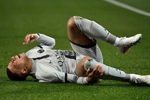 Erst verschossen, dann verletzt: PSG sorgt sich um Mbappe