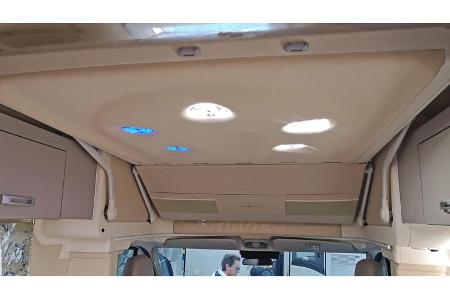 hochgeklapptes Hubbett, Dach, Ambientebeleuchtung, Decke