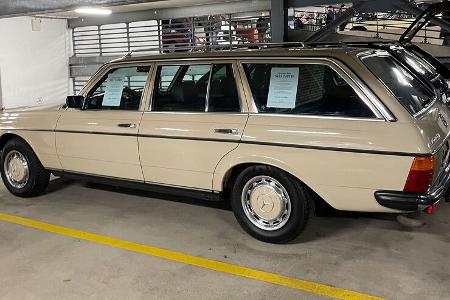 Bremen Classic 2023 Parkhaus Mercedes 240 TD S123 T-Modell