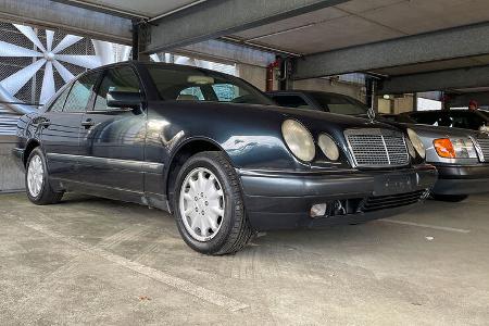 Bremen Classic Motorshow Parkhaus Mercedes-Benz W210 E420 Elegance Limousine