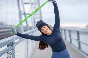 Hohe Fitnessstudio-Gebühren? So bleiben Sie für wenig Geld fit