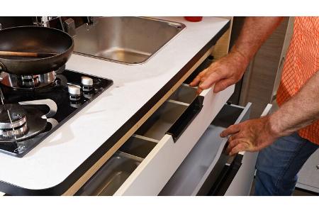 Rapido C 55 i Schubladen