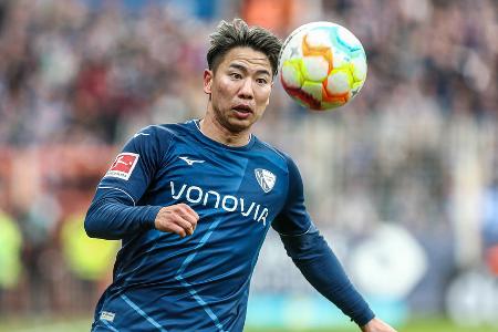 Takuma Asano - Note: 2,5 - Setzte über die rechte Offensivbahn immer wieder Nadelstiche und hatte klare Vorteile gegenüber Ryerson. Wiederholt fehlte nach seinen Ideen nicht viel zum Torerfolg.