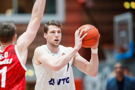 Hamburg verlängert mit Meisner