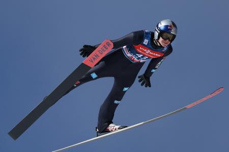 Einzelsieger Wellinger verpasst Podium im Super-Team knapp