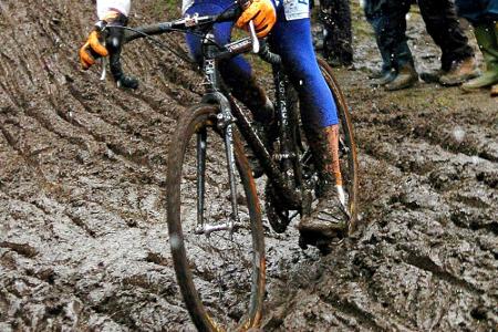 Cyclocross-WM: Niederländischer Dreifachsieg bei den Frauen