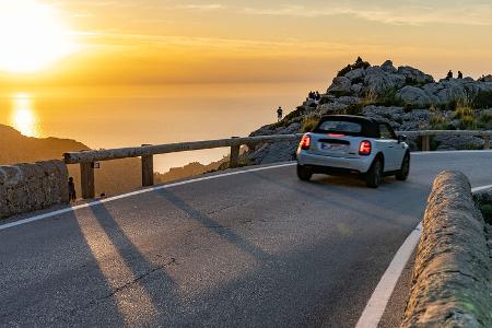 Mini Cooper SE Cabrio