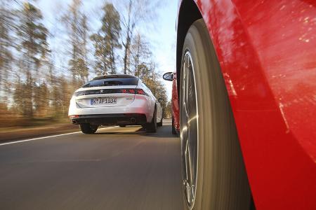 Kia Optima SW 1.6 T-GDI, Peugeot 508 SW PureTech 180, Exterieur