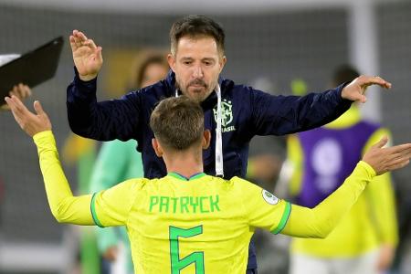 Ex-Bundesligaprofi Menezes brasilianischer Interimstrainer