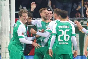 Aufsteiger Werder Bremen ersatzgeschwächt nach Frankfurt