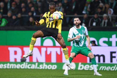 BVB zu Gast bei Werder: Noten und Einzelkritik - Am Samstagnachmittag siegte der BVB zum sechsten Mal in Folge in 2023. Beim 2:0 gegen Werder Bremen gestaltete der Aufsteiger das Spiel aber lange offen. Mit der Einwechslung von Jamie Bynoe-Gittens gelang der Borussia dann der erlösende Treffer. Die Noten und Einzelkritik für alle Akteure: