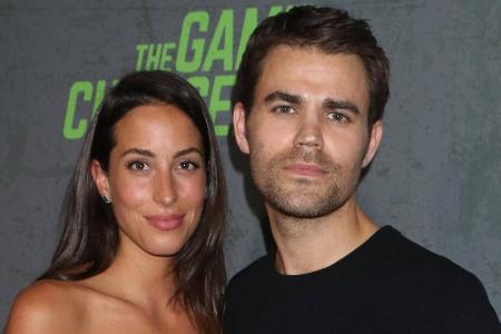 Frei für Brad Pitt? Paul Wesley will Scheidung von Ines de Ramon