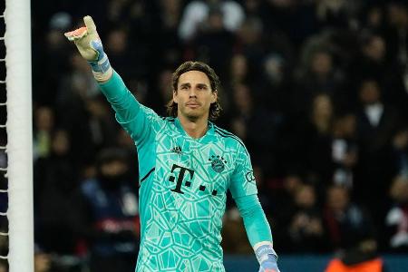 FC Bayern - TOR: Yann Sommer - Note: 3,5 - Erlebte bei der Rückkehr an die alte Wirkungsstätte einen bitteren Nachmittag. Zeigte vor der Pause insbesondere gegen Bensebaini (11.) und Koné (41.) noch schnelle Reflexe. Die Ex-Kollegen schenkten ihm trotzdem drei Tore ein. Sah zumindest beim letzten Gegentreffer etwas unglücklich aus.