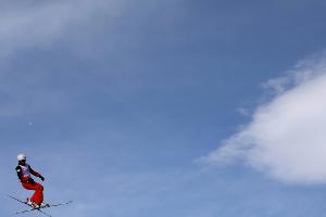 Ski-Freestyle: Weiß erreicht WM-Finale