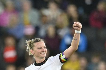 125. Länderspiel: Popp zieht mit Voss-Tecklenburg gleich