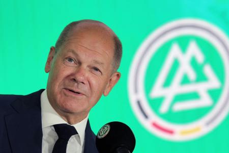 Kanzler Scholz setzt sich weiter für gleiche Prämien ein