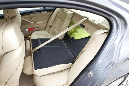 BMW 535i umgeklappte Rücksitzbank