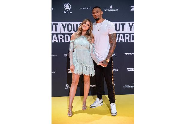 Zu den vergleichsweise Alteingesessenen in Dubai gehört auch Sarah Harrison mit ihrer Familie. Die Influencerin und Reality-Teilnehmerin lebt seit 2020 mit ihrer Familie dort, kehrte allerdings kurz n ...