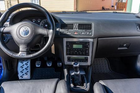 VW Golf R32 Gebrauchtwagen neuwertig