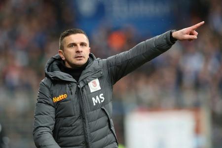 Niederlage in Karlsruhe: Regensburger Sorgen immer größer