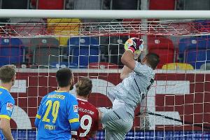 Kurioses Eigentor: Fortuna schlägt Braunschweig