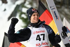 Skispringer Wellinger gewinnt WM-Silber - Bronze an Geiger
