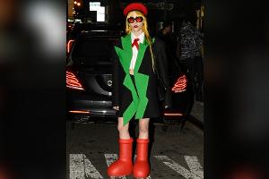 Stars lieben sie: Was ist dran am Hype um die Big Red Boots von MSCHF?