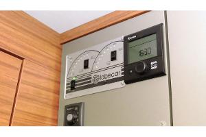 Reisemobil optimieren Neues Kontrollboard einbauen Panel voher