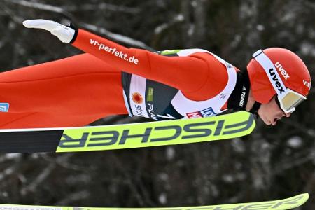 Kombinierer nach dem Springen auf Rang drei - Norwegen vorne