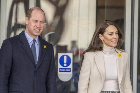 ...hatte, ging sie als triumphierende Siegerin aus dem königlichen Wettbewerb hervor - obwohl sie dabei einen Rock und hohe Hacken getragen hatte!