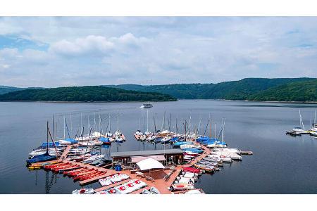 Aachen und Eifel See