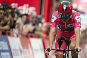 Evenepoel-Team gewinnt Mannschaftszeitfahren der UAE Tour