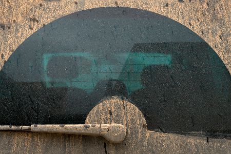 Was Sie beim Entfernen von Saharastaub auf dem Auto beachten sollten