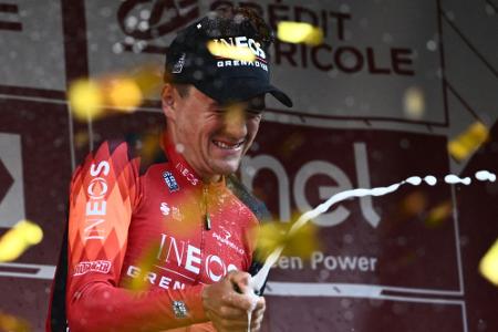 Strade Bianche: Pidcock siegt nach Soloritt