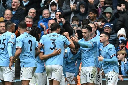 Arsenal 3:2 nach 0:2: ManCity weiter fünf Punkte zurück