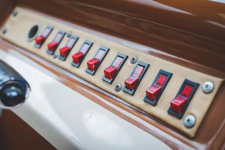 The Beast von John Dodd Oldtimer-Kombi mit Flugzeugmotor