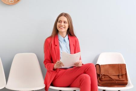 Wie Frauen Selbstzweifel im Job überwinden können